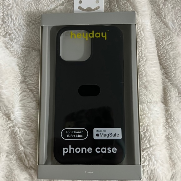 Heyday iPhone 13 Pro Max case